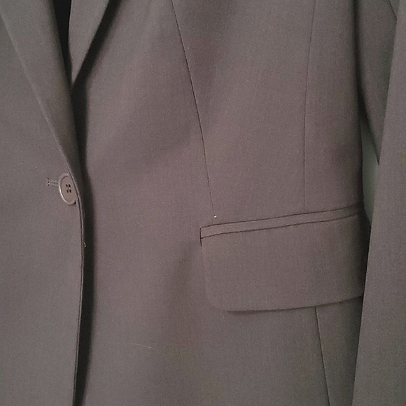 Jessica suit jacket - Picture 2 of 8